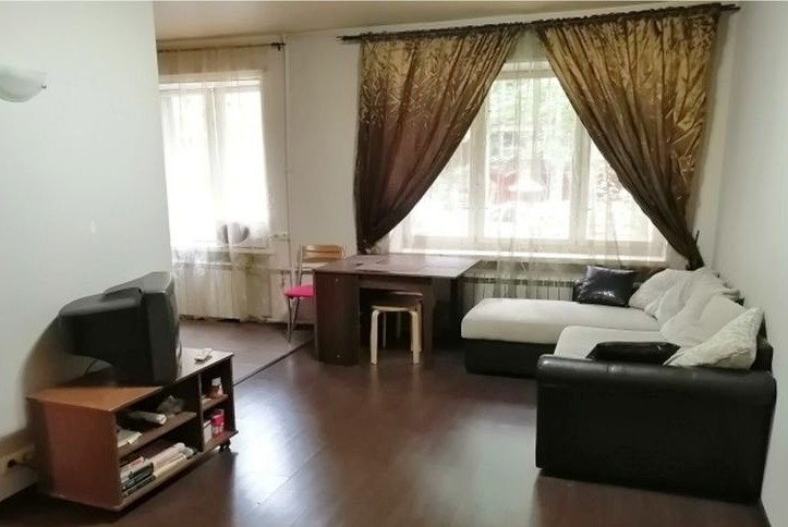Продам 2-комнатную квартиру по отличной цене.