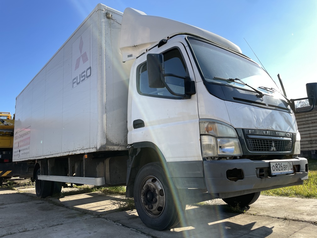 Mitsubishi Fuso грузовой изотермический 2013 года