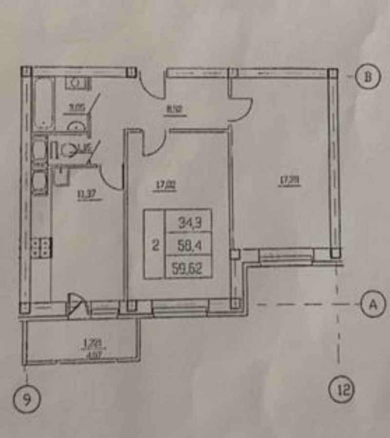 Продам 2-комнатную квартиру в развитом районе по низкой цене.