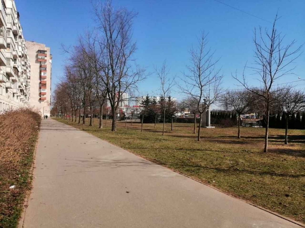 Продам 3-комнатную квартиру в хорошем доме с чистым подъездом.