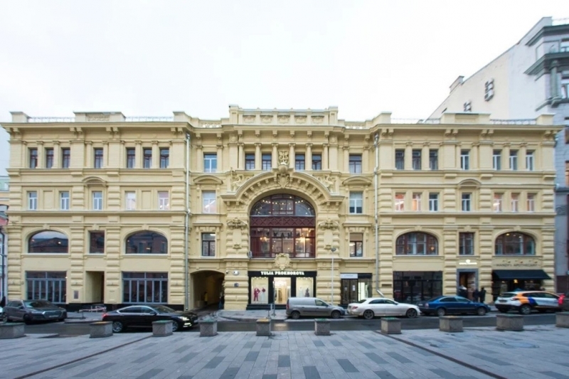 Сдается в аренду прекрасная квартира-студия в самом центре города Москва.
