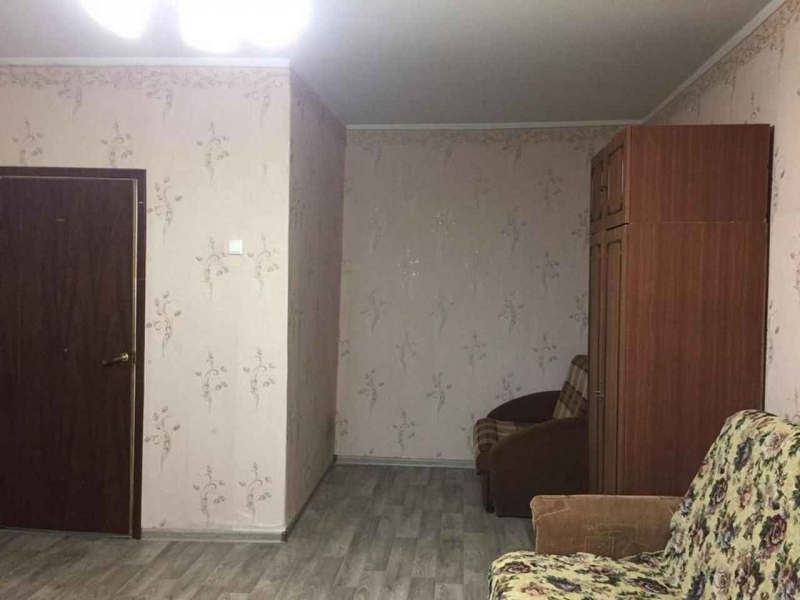 Сдатся уютная однокомнатная квартира в хорошем состоянии, в кирпичном доме.