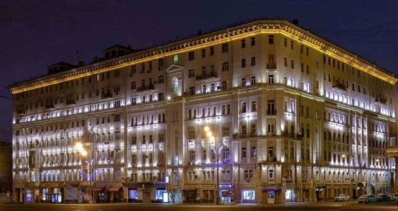 Продается 2-комнатная квартира в хорошем районе.