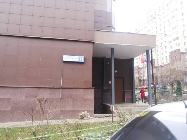 Продам 2-комнатную квартиру в развитом районе по доступной цене.