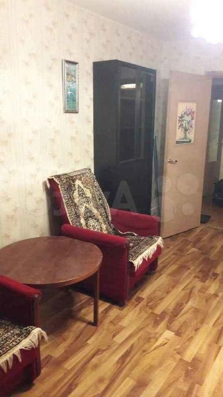 Сдатся квартира на длительный срок у метро Проспект Славы семейной па ...