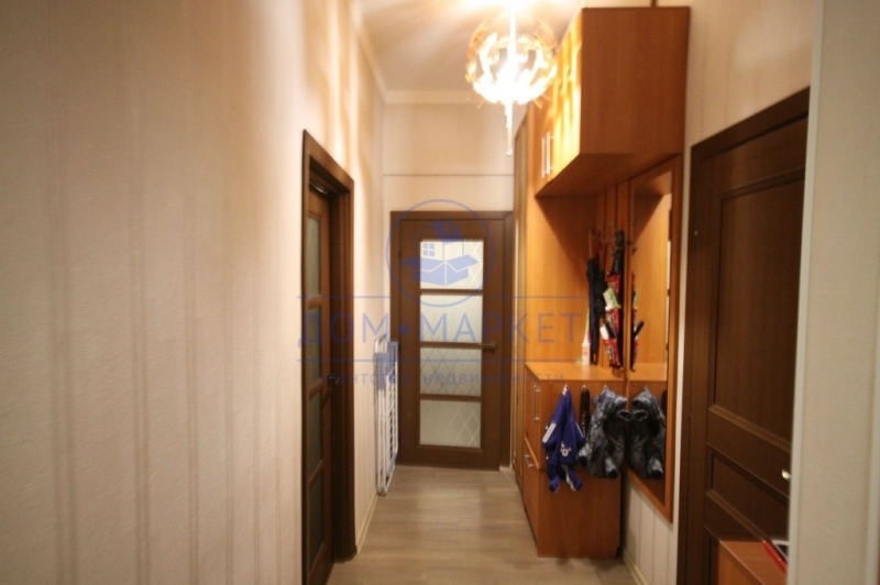 Продам 2-комнатную квартиру по отличной цене.