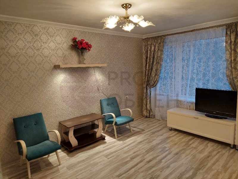 Продам 3-комнатную квартиру в развитом районе по доступной цене.