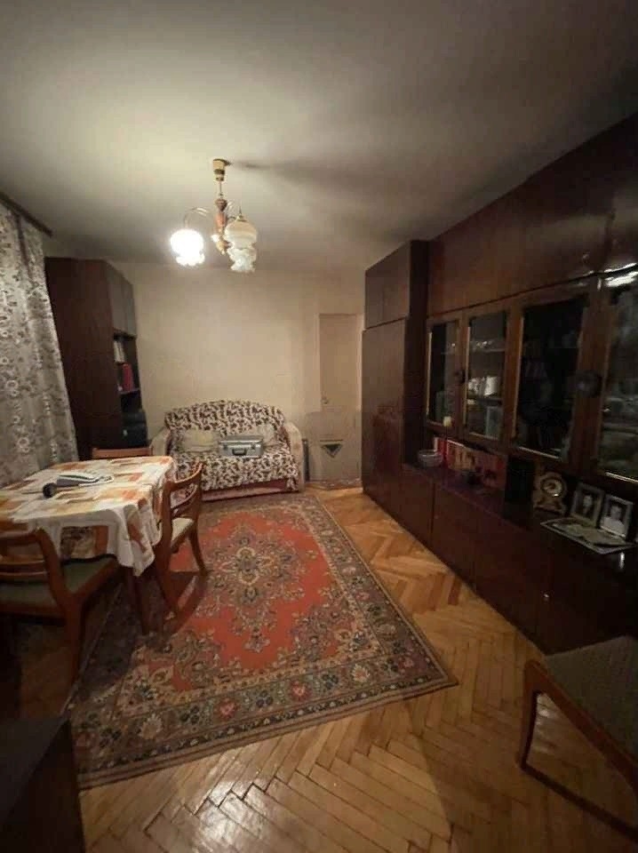 Продатся двухкомнатная квартира.