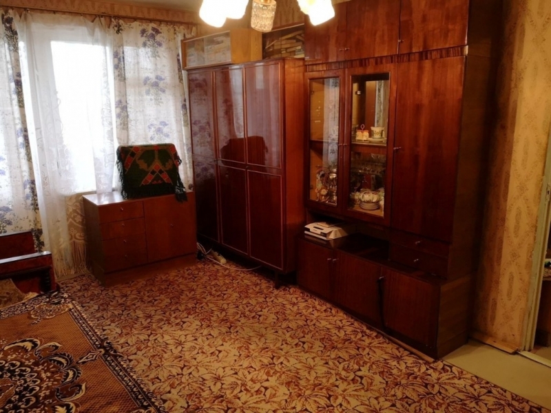 Продаю 1-к квартиру.