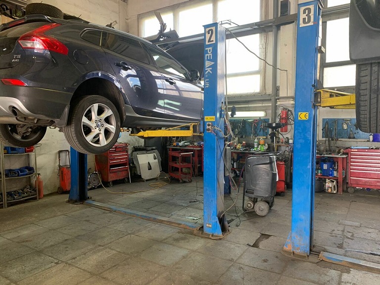Замена амортизатор volvo