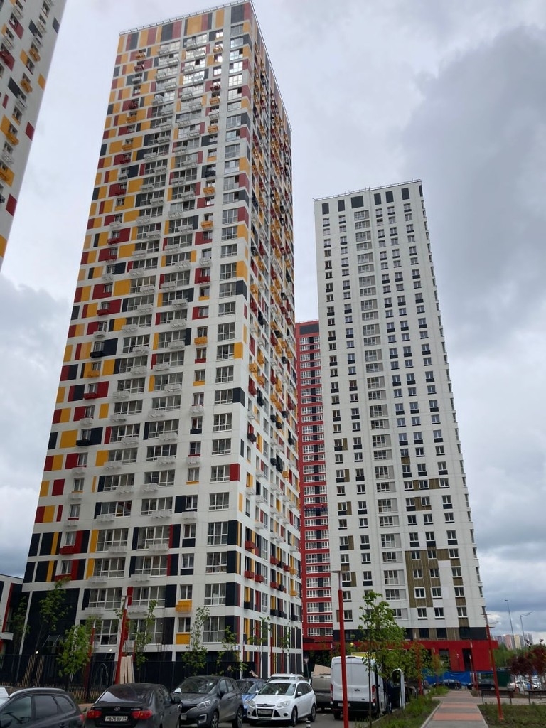 ЖК Спутник продаются апартаменты-студия с отделкой от застройщика, в э ...