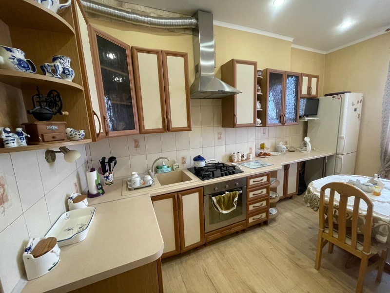 Продается двухуровневая 3-к квартира, 75 м2, 67 эт
