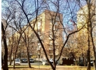 Продам 2-к квартиру в районе с развитой инфраструктурой.